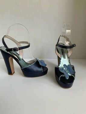 Marc Jacobs Navy Platform Slingback Heels with Teal Butterfly Appliqué